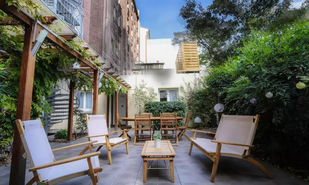 Clichy : chambre double avec petit-déjeuner et spa en option