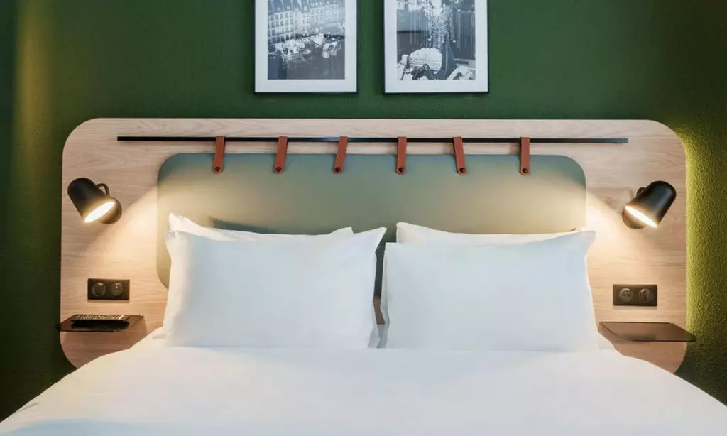 Levallois Perret : chambre double avec petit-déjeuner en option