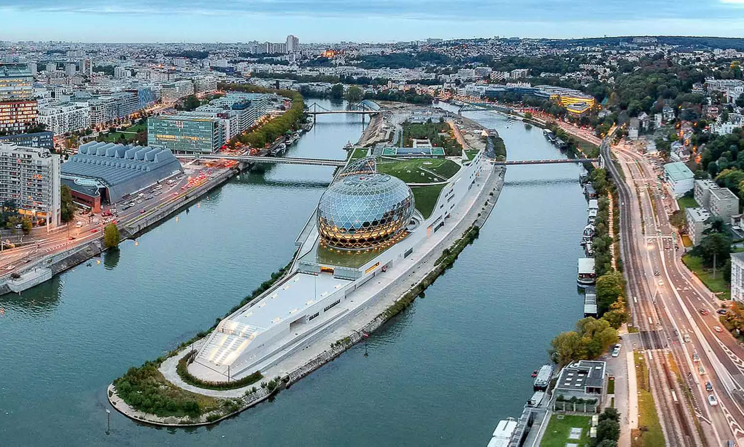 Paris : chambre Queen Standard avec petit-déjeuner
