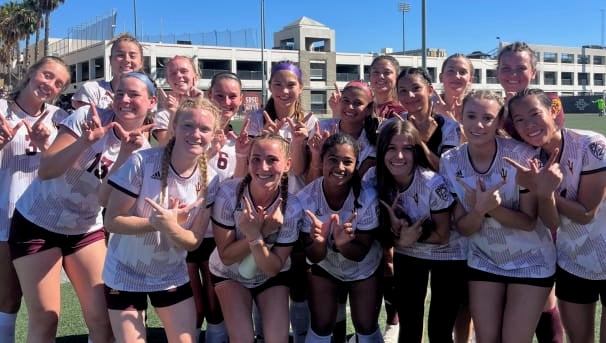 Help Women's Club Soccer at ASU compete at Nationals!